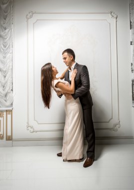 Klasik iç sarılma aşık genç Çift