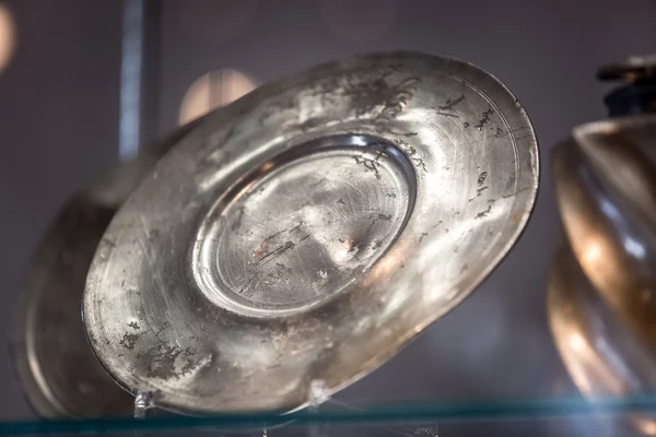 Old silver dish at museum — Stock Photo, Image