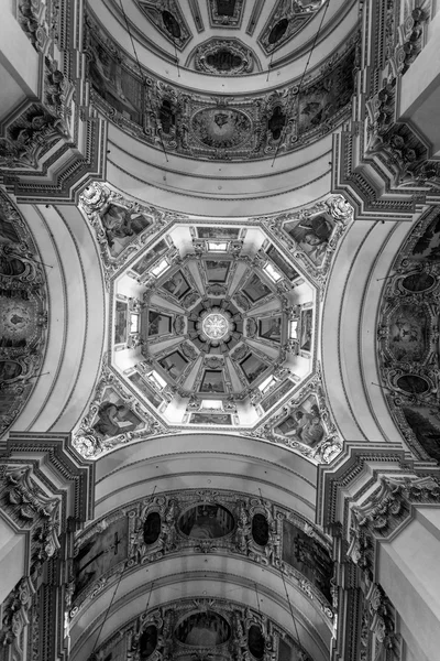 Beautiful decorated ceiling at Salzburg Cathedral — Stock Photo, Image