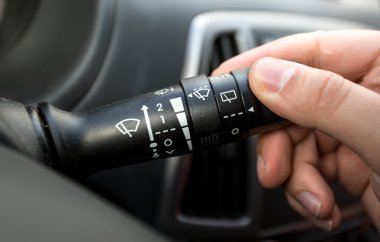 Sürücü ön cam silecekleri ayarlama makro çekim geçiş kontrol