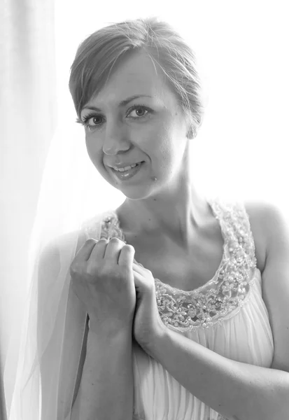 Black and white portrait of beautiful smiling bride — Stok fotoğraf