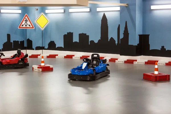 Área de karting para niños con karts pequeños — Foto de Stock