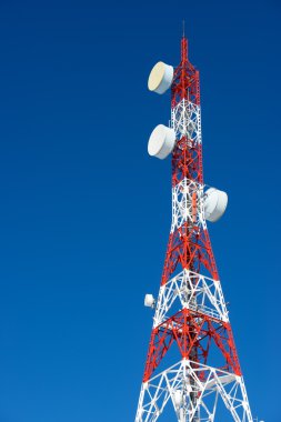 Telekomünikasyon yakın yukarı kule.