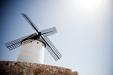 Don Kişot değirmenler.