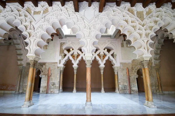 Vista do Palácio de Aljaferia — Fotografia de Stock