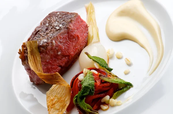 Rundvlees steak weergave — Stockfoto