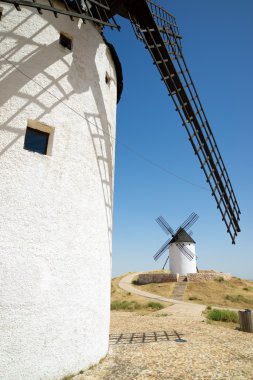 Don Kişot değirmenler.