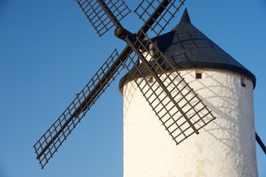 Don Kişot değirmenler.