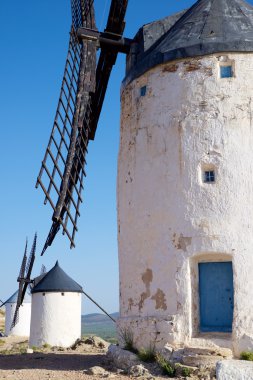 Don Kişot değirmenler.