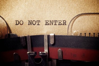 Daktilo ile yazılmış cümleyi girmeyin.