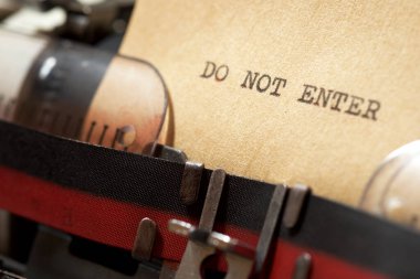 Daktilo ile yazılmış cümleyi girmeyin.