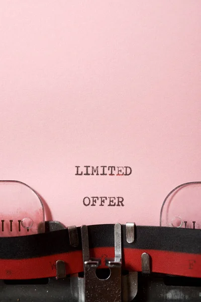 Limited Offer Phrase Written Typewriter — Stock Photo, Image