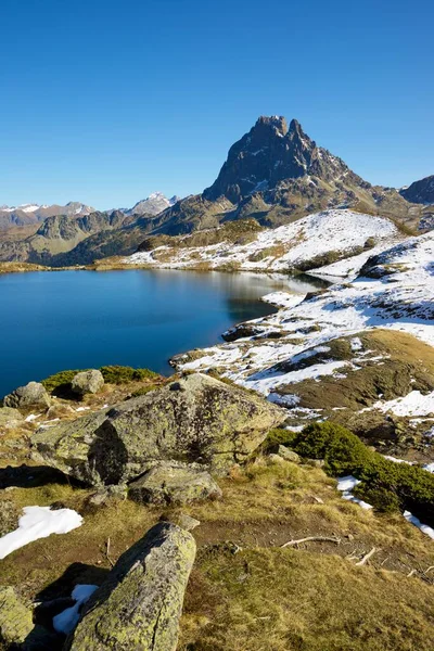 Jezioro Midi Dossau Peak Gentau Jeziora Ayous Dolinie Ossau Pireneje — Zdjęcie stockowe