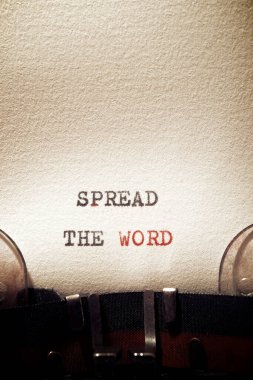 Bir daktilo ile yazılmış cümleyi yay.