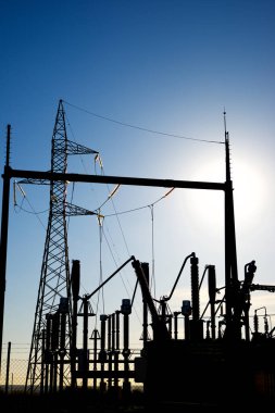Huesca 'da elektrik santrali manzarası, İspanya' da Aragon.