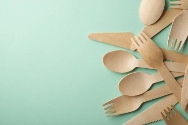 Tek kullanımlık ahşap çatal bıçak..