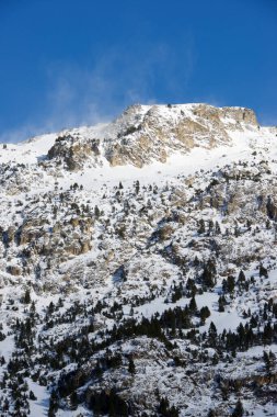 Pireneler tepeleri, Tena Vadisi, Huesca Eyaleti, İspanya Aragon.