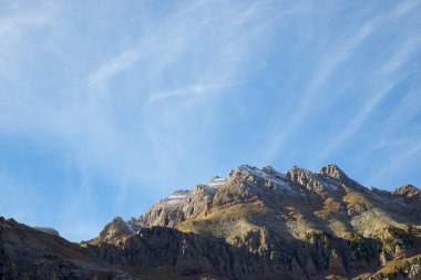 Pireneler 'deki dağlar, Aragon' daki Canfranc Vadisi, İspanya 'daki Huesca ili..