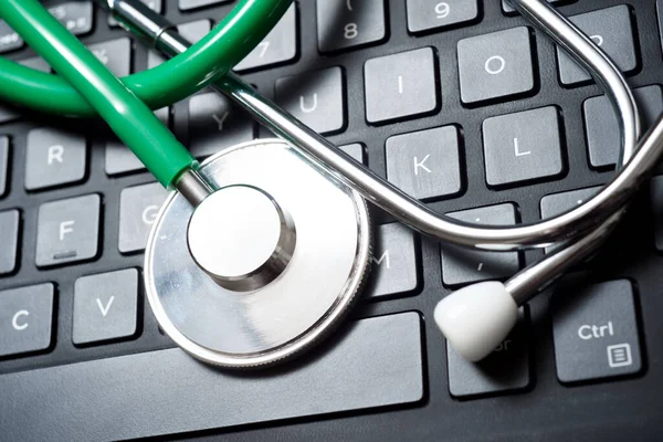 Stethoscope Keyboard Laptop — Stock Photo, Image
