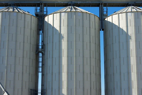 Cisternas Metálicas Una Granja Provincia Zaragoza Aragón España — Foto de Stock