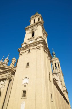 Zaragoza şehrinde Pilar Katedrali, İspanya 'da Aragon manzarası.