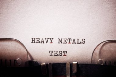 Daktiloyla yazılmış ağır metal test ifadesi.