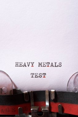 Daktiloyla yazılmış ağır metal test ifadesi.