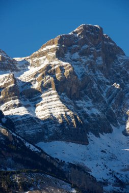 Pireneler tepeleri, Tena Vadisi, Huesca Eyaleti, İspanya Aragon.