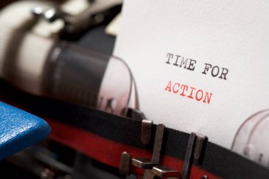 Daktilo ile yazılmış eylem ifadesi zamanı.