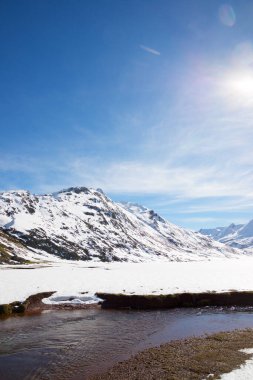 Pireneler tepeleri, Hecho Vadisi, Huesca Eyaleti, İspanya Aragon.