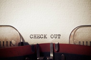 Daktiloyla yazılmış sözcüğü kontrol et.