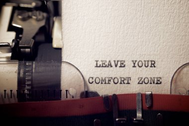 Konfor bölgesi cümlenizi bir daktilo ile yazın.