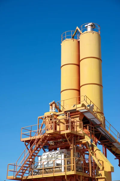 Lagertanks Einer Anlage Zur Herstellung Von Zuschlagstoffen Für Den Bau — Stockfoto