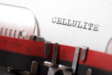 Selülit kelimesi daktiloyla yazılmış..