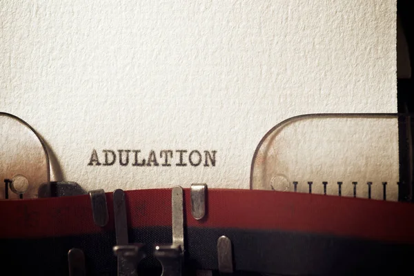Ordet Adulation Skrivet Med Skrivmaskin — Stockfoto