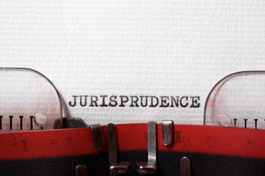 Bir daktiloyla yazılmış hukuk kavramı..