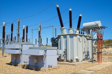 İspanya 'da Aragon, Zaragoza Eyaleti' ndeki bir elektrik santralinin kapatılması..