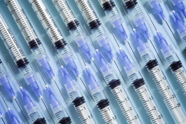 Close Group Syringes Green Table — Stock Photo, Image