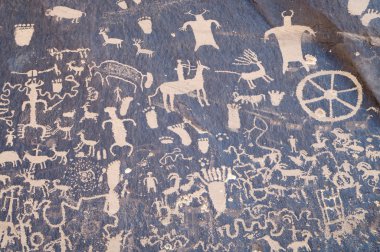 Hint = petroglyph