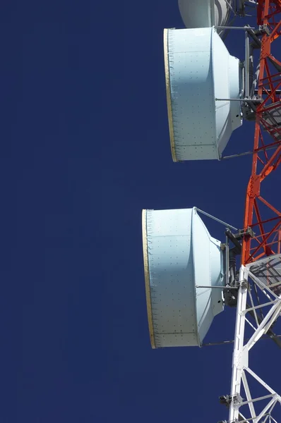 Torre de telecomunicaciones — Foto de Stock