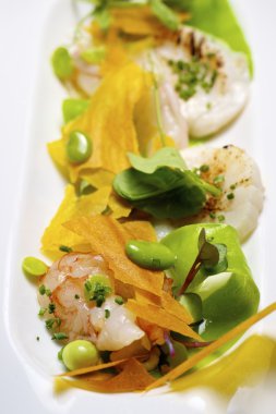 Deniz ürünleri salatası