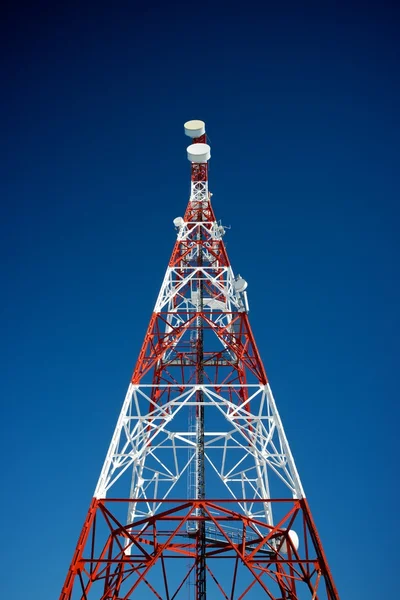 Torre de telecomunicações — Fotografia de Stock