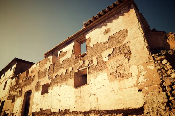 Abandoned rural building — Stock Photo, Image