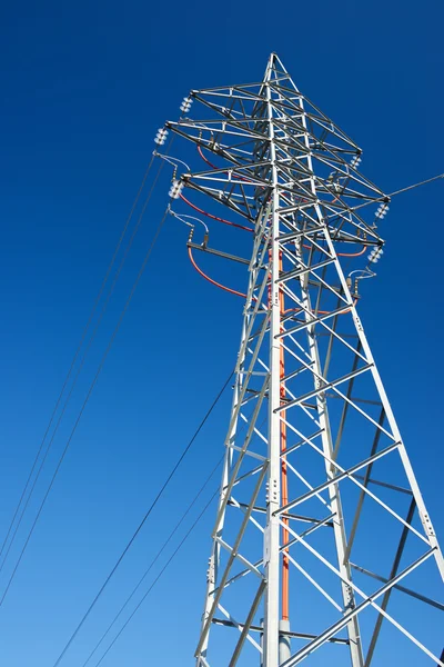 Ansicht der Hochspannungsleitung — Stockfoto