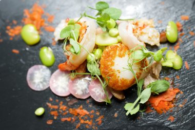 Piglet midye ve karides.