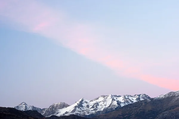 Cime innevate nei Pirenei — Foto Stock