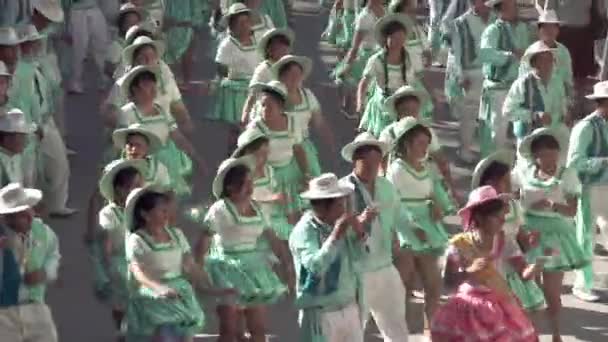 Cochabamba Bolivia 2019 Boliviaanse Vrouwen Mannen Dansen Het Festival Virgin — Stockvideo