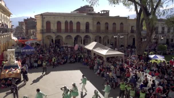 Cochabamba Bolivia 2019 Dansers Parades Kleurrijke Marcherende Bands Het Virgin — Stockvideo