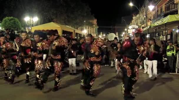 Cochabamba Bolivia 2019年8月 玻利维亚乌尔库皮纳圣母节期间的男舞蹈演员 — 图库视频影像