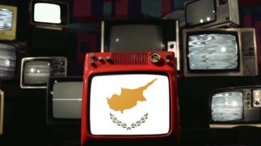 Kıbrıs Bayrakları ve Retro TV 'ler. 